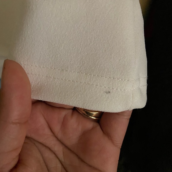 Off the shoulder wedding dress with hair clip - Picture 10 of 11